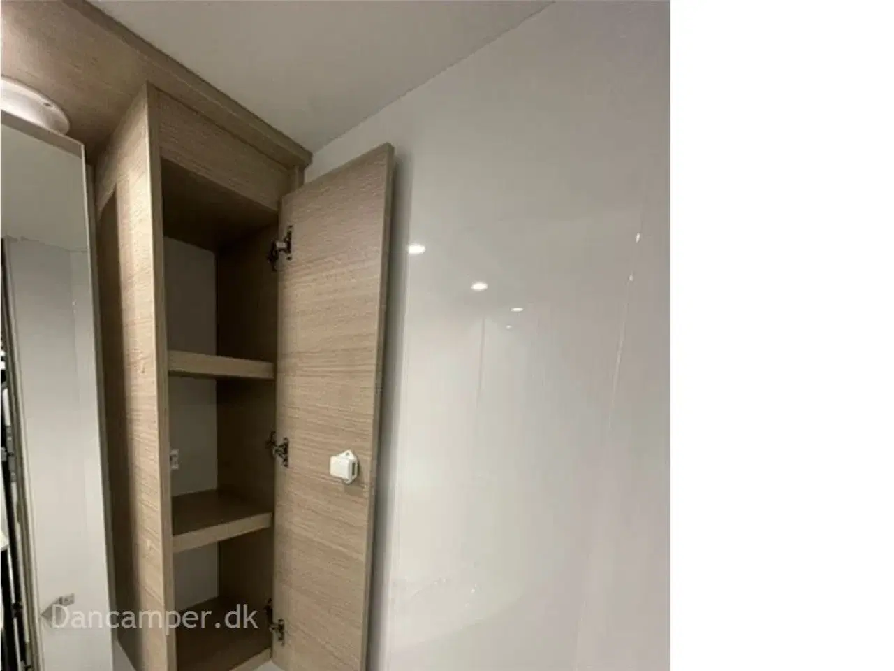 Billede 22 - 2024 - Chausson X650 Exclusive line    Camper med stor Lounge og siddegruppe, sænkeseng, stor garage, Connect-, Artic- og X-tilbehørspakke,