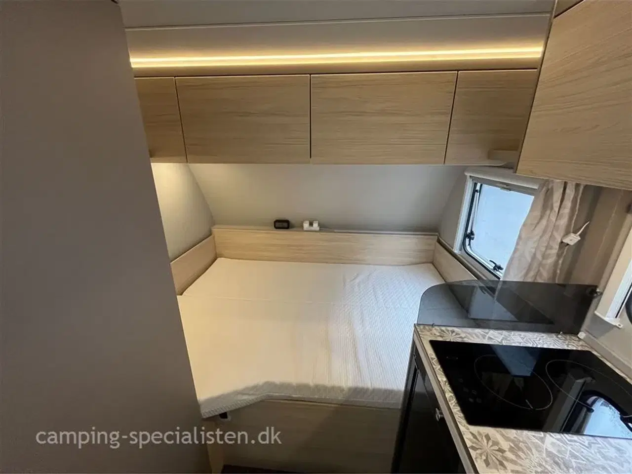 Billede 8 - 2022 - Weinsberg CaraCito 390 QD   Weinsberg CaraCito 390 QD 2022 - Kan ses nu hos Camping-Specialisten.dk