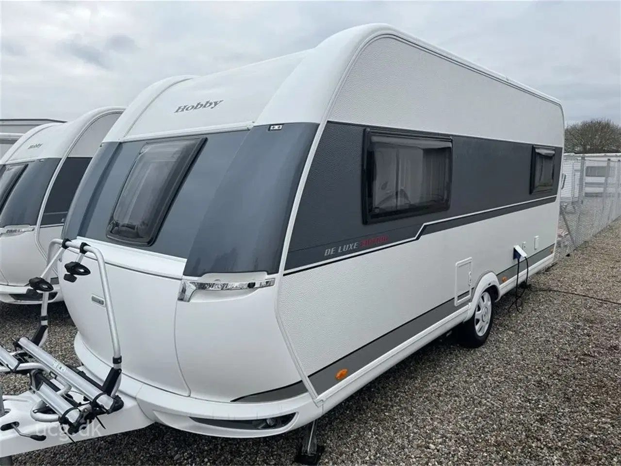 Billede 2 - 2019 - Hobby De Luxe Edition 495 UL   Prisen er inkl. klargøring, gastest, fugttest, syn og nummerplade.