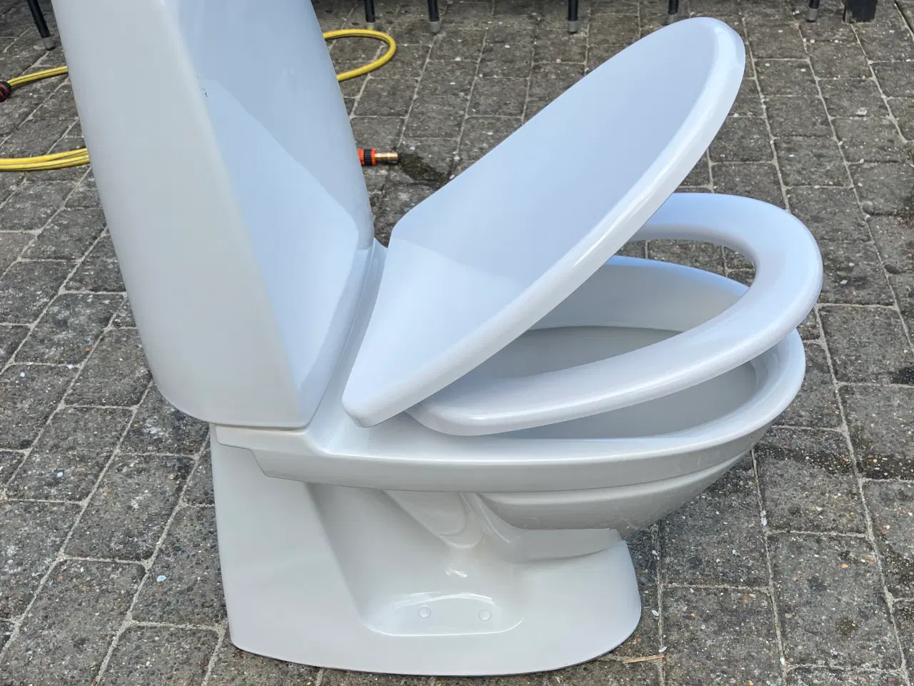 Billede 2 - Ifö Sign toilet, rengøringsvenlig, hvid