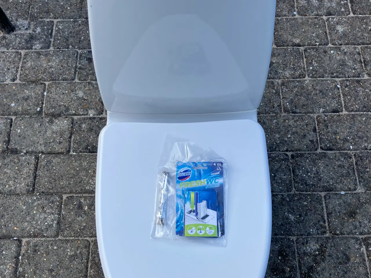 Billede 1 - Ifö Sign toilet, rengøringsvenlig, hvid