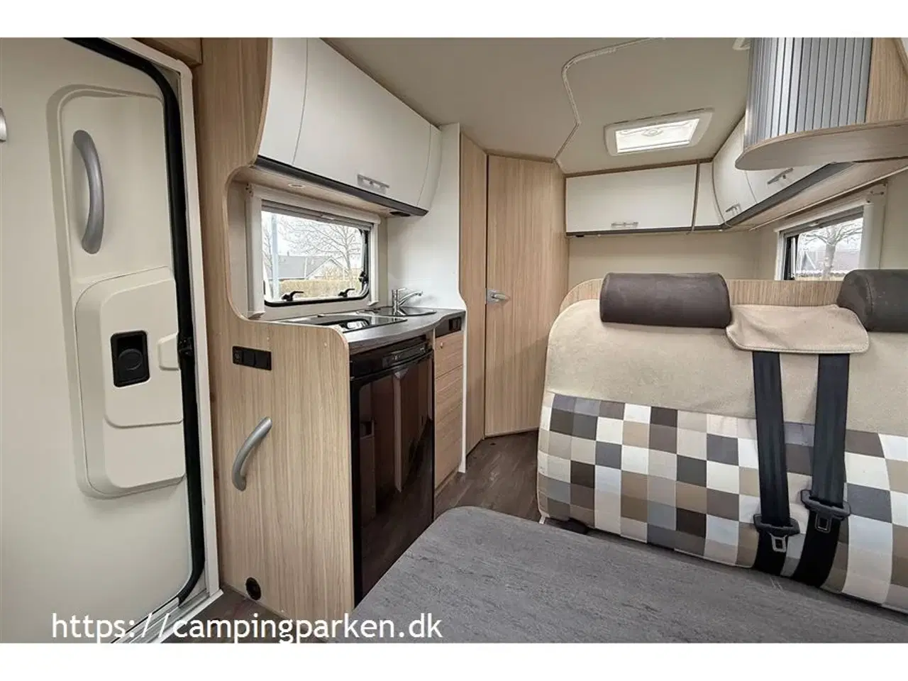 Billede 5 - 2018 - SunLight T 58 Active   Rummelig autocamper under 6 meter!