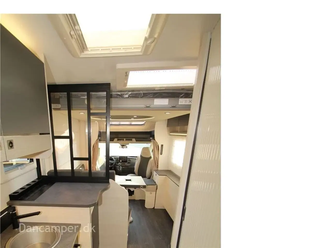 Billede 19 - 2023 - Chausson 660 Titanium ULTIMATE   Chausson 660 Titanium ULTIMATE - 170 HK og 6 trins automatgear. Designet vundet den Europæiske innovationspris.