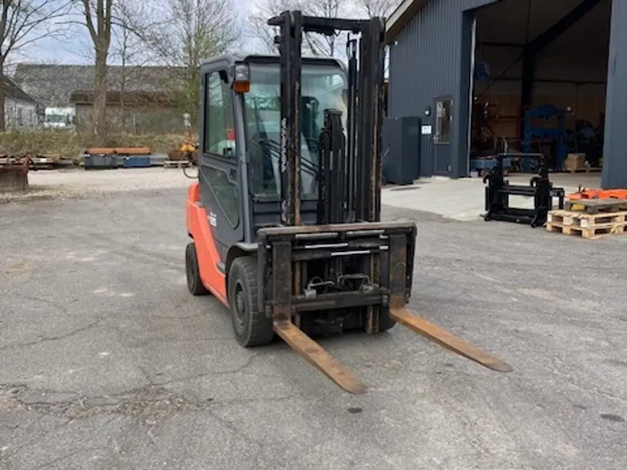 Billede 2 - Toyota 2,5 ton gaffeltruck