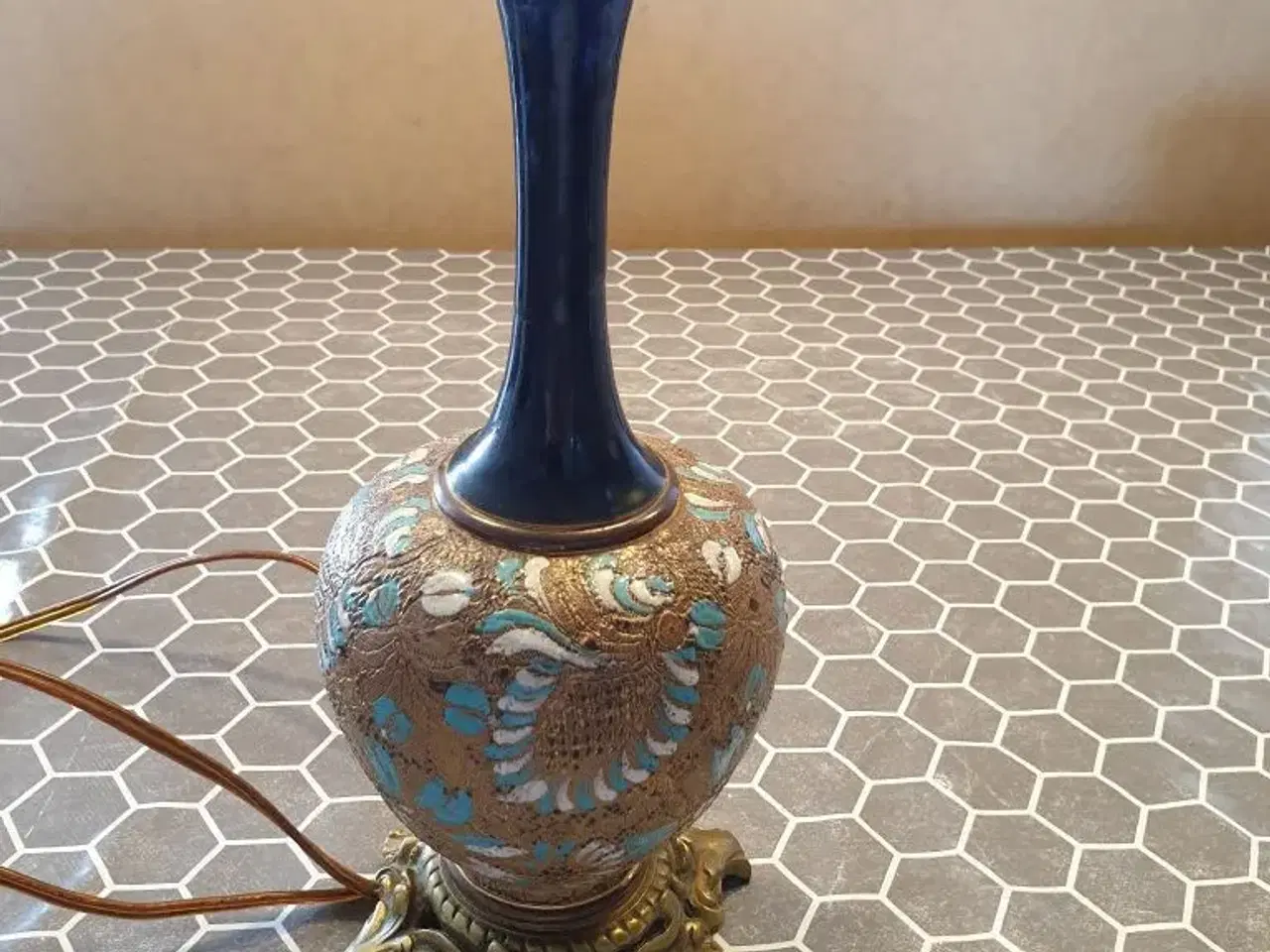Billede 1 - Lampe i porcelæn -byd