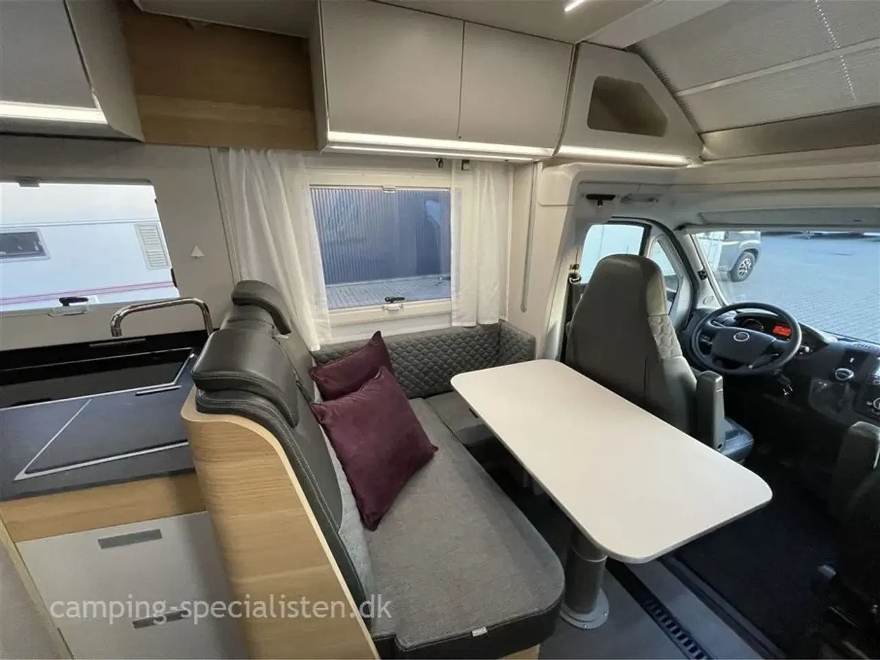 Billede 5 - 2022 - Adria Matrix Axess 650 SC   Pæn og meget velholdt Autocamper - Adria Matrix Axess 650 SC fra 2022 - Kan nu opleves hos Camping-Specialisten