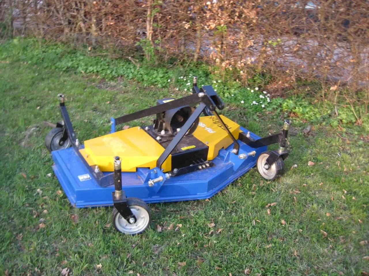 Billede 1 - Plæneklipper