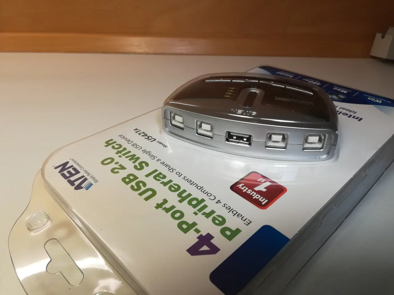 Billede 2 - ATEN 4-Port USB 2.0 Peripheral Switch - US421A    