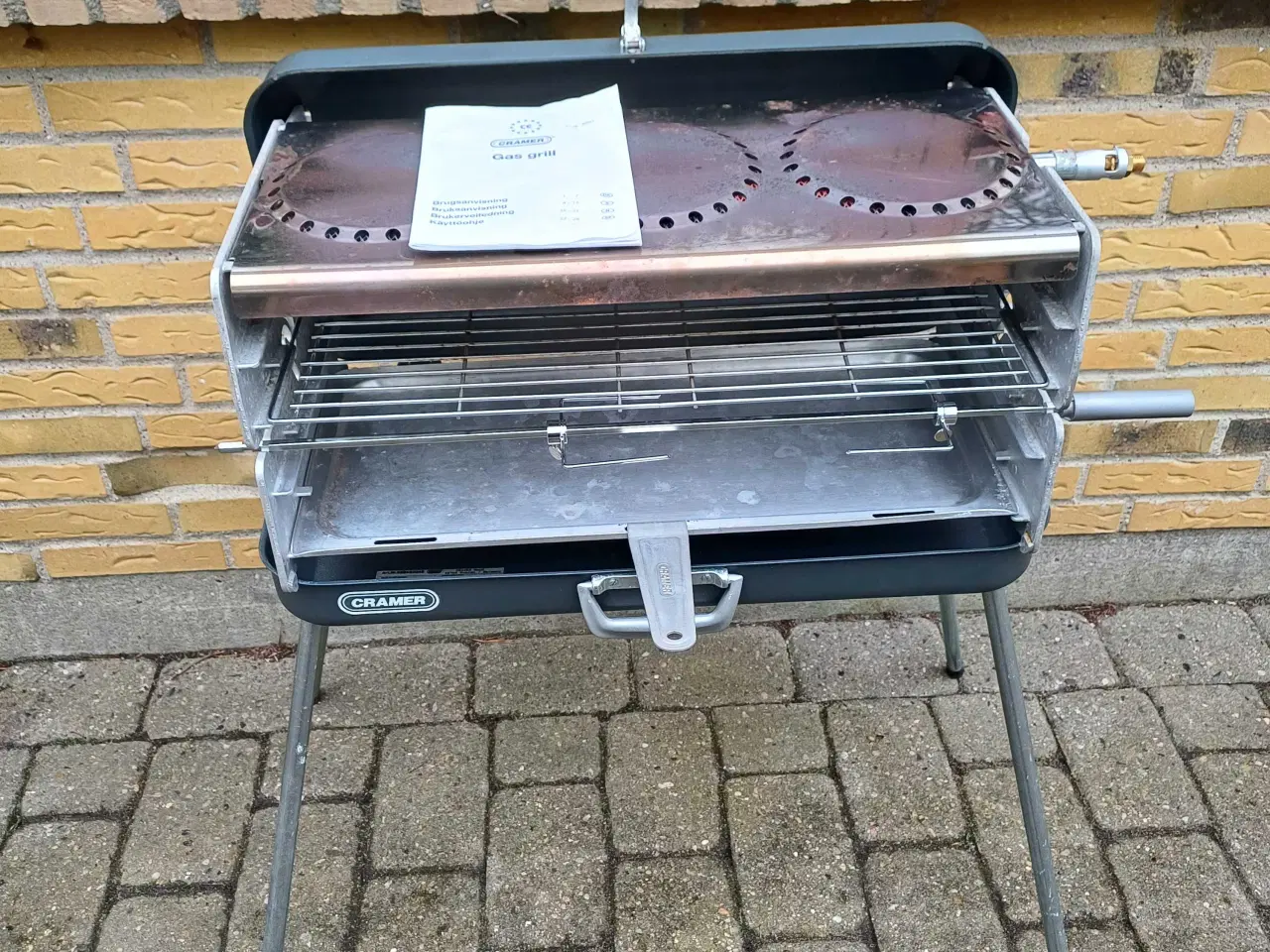 Billede 1 - Cramer gasgrill m 3 blus.