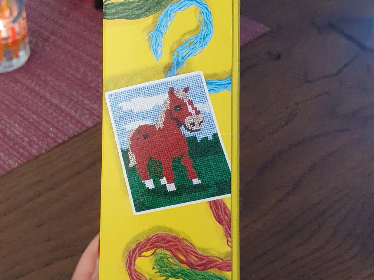 Billede 2 - Broderie. Hest. Kreasæt. 6+