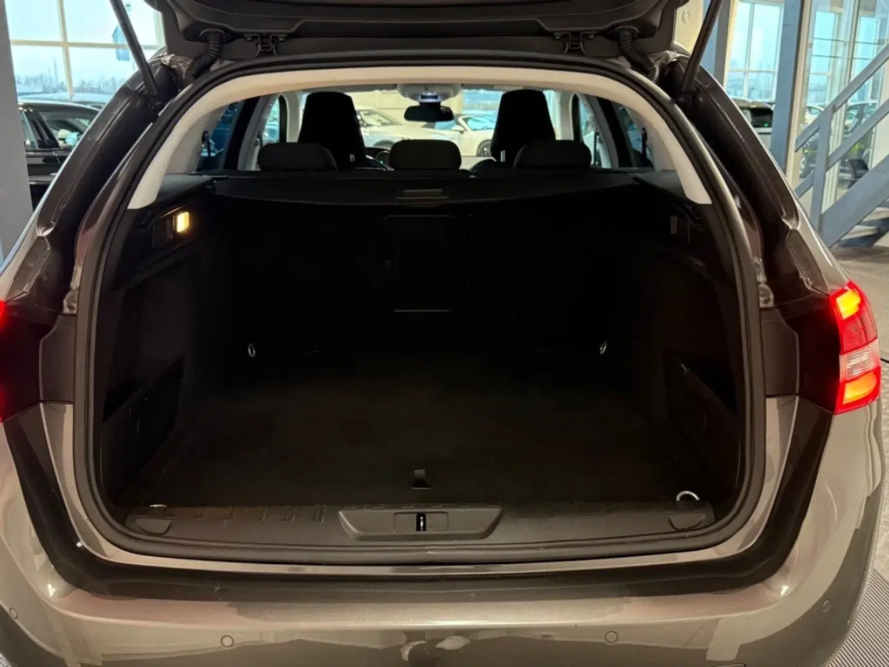 Billede 18 - Peugeot 308 1,2 PureTech 130 Allure SW EAT8