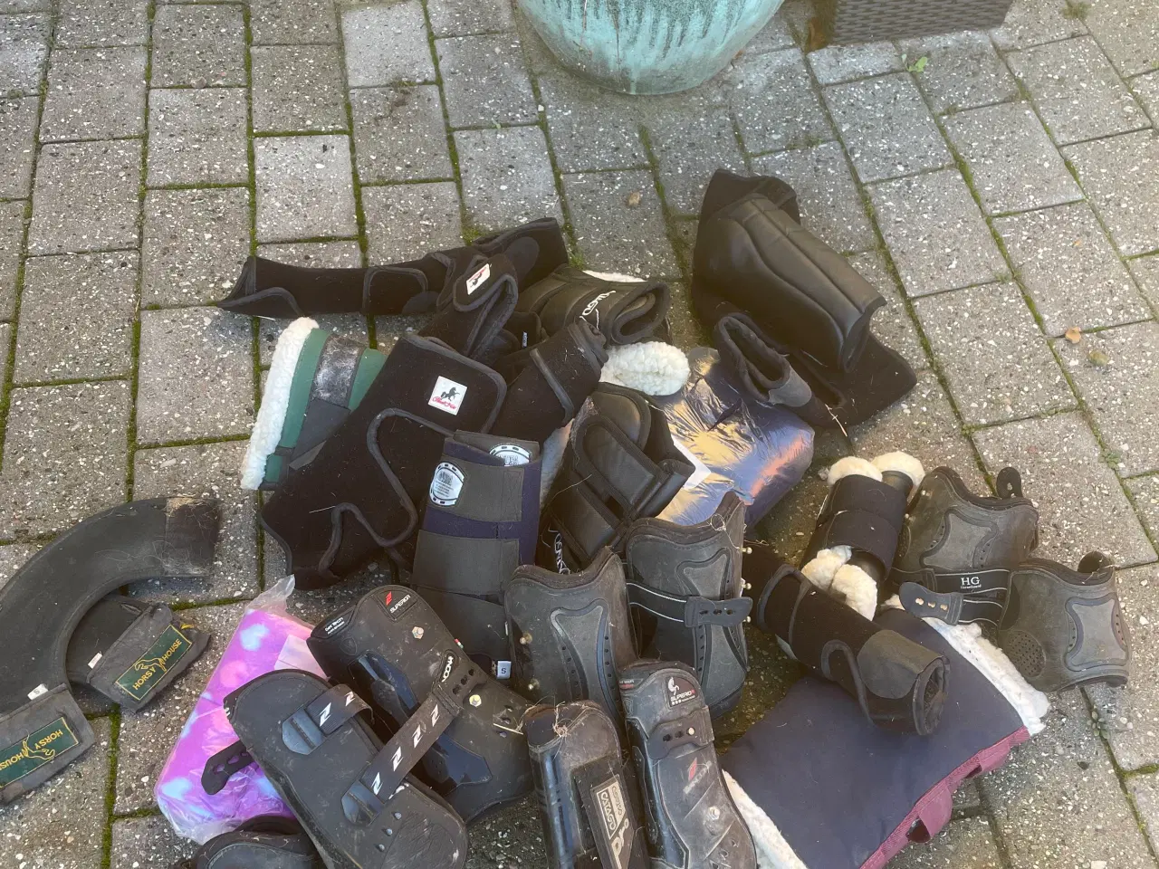 Billede 22 - Garage salg med udstyr til hest og rytter