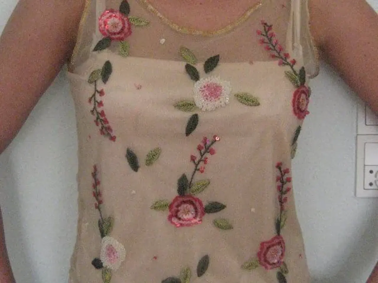 Billede 1 - Smuk og smart Top/Bluse.