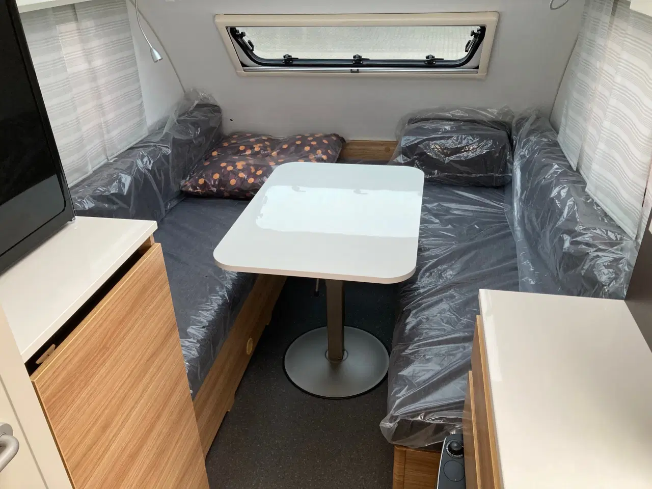 Billede 11 - Adria Action 361 LH - udstillingsvogn
