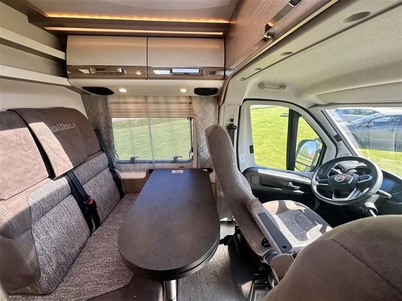 Billede 13 - 2023 - Carthago Malibu Van Compact 540 DB   Rummelig Van på kun 540cm Kørt KM 5900