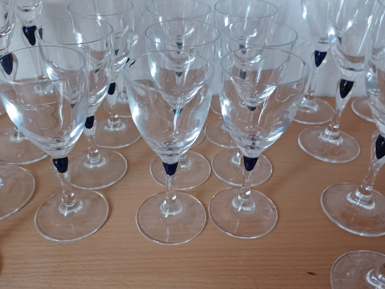 Billede 7 - Safir Krystal glas 94 stk