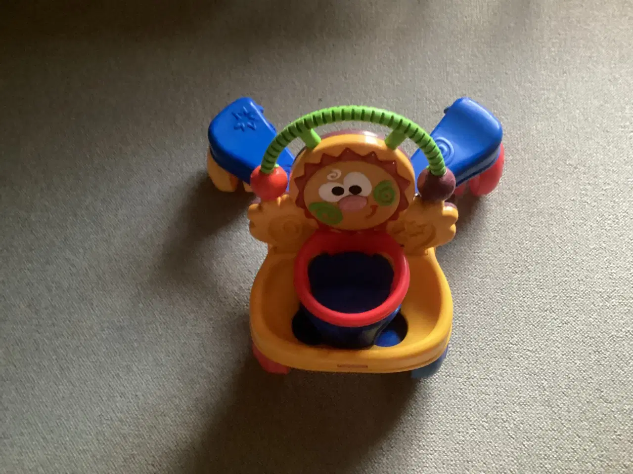 Billede 1 - Fisher Price gå- og kørevogn