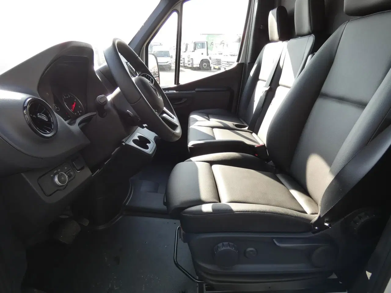 Billede 9 - Mercedes-Benz Sprinter 317 2,0 CDI A4 H2 RWD 9G-Tronic 170HK Van Aut.