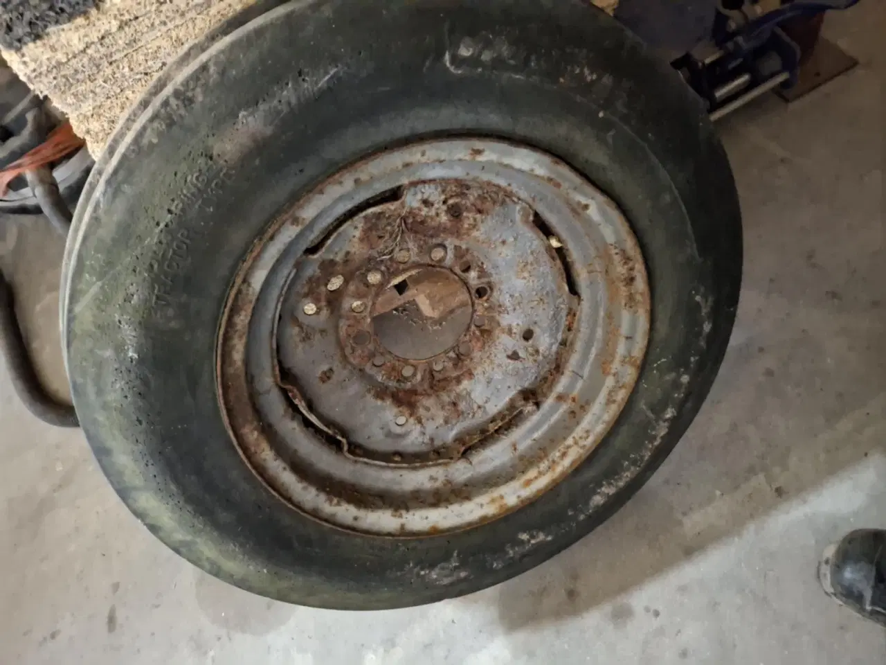 Billede 3 - Forhjul Massey Ferguson 35