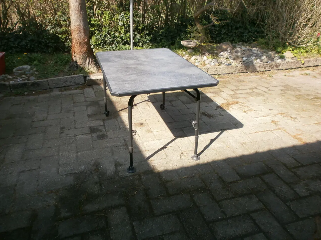 Billede 1 - Campingbord med stole