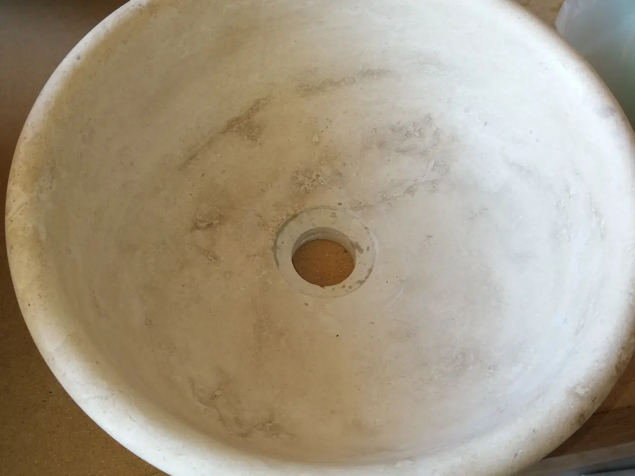 Billede 1 - NY ÆGTE NATURSTENSVASK, TRAVERTIN BEIGE, KR. 2.500