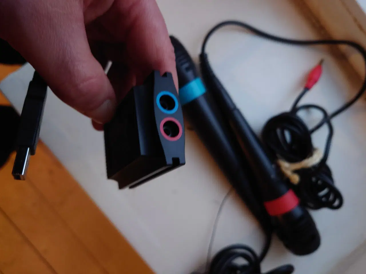 Billede 2 - Singstar mikrofoner med converter 