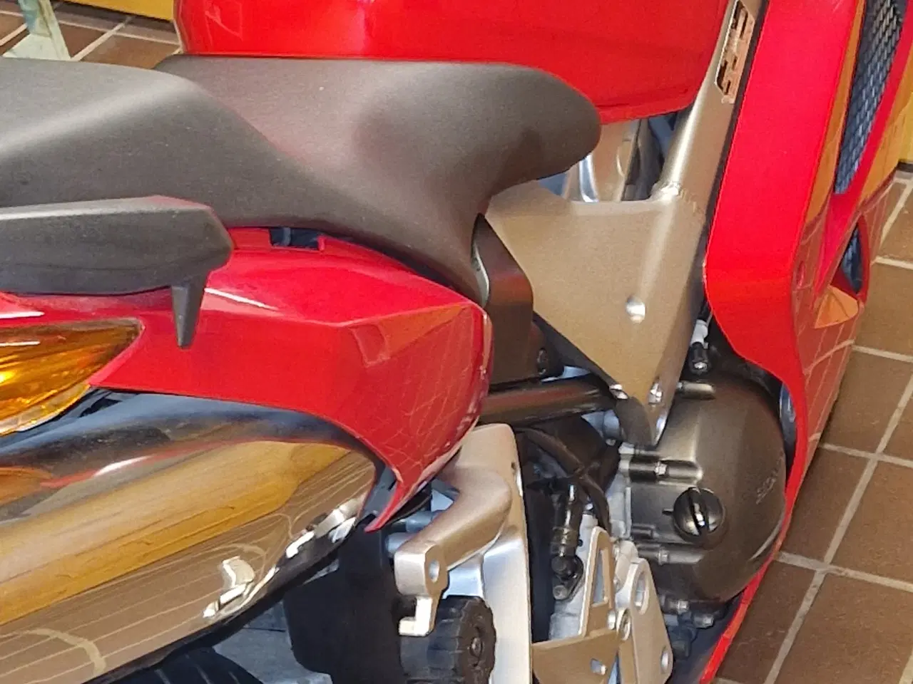 Billede 10 - Honda VFR 800 ABS kun 10500km!!