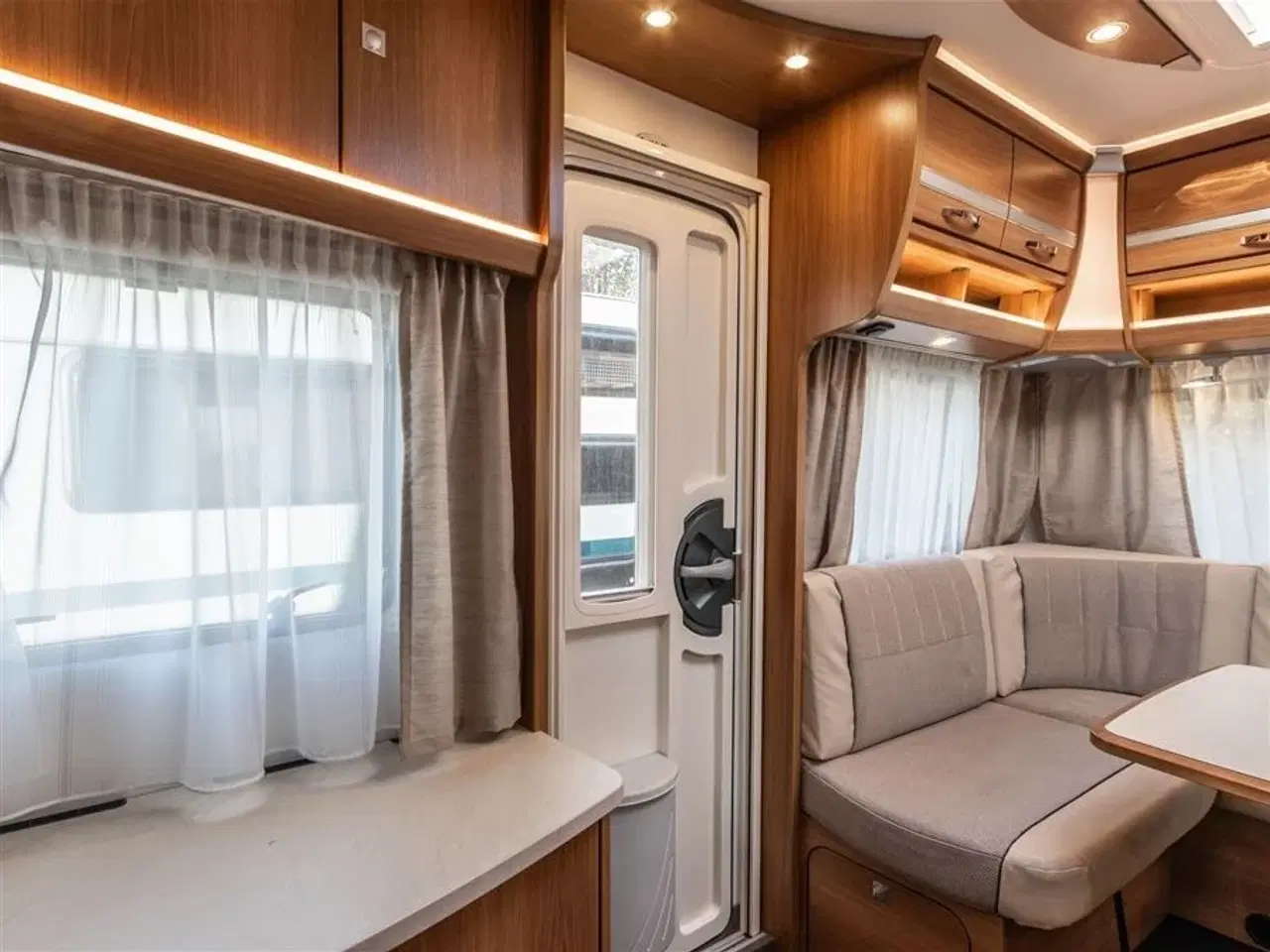 Billede 14 - 2016 - Dethleffs Nomad 500 FR   Med mover og solceller mm.