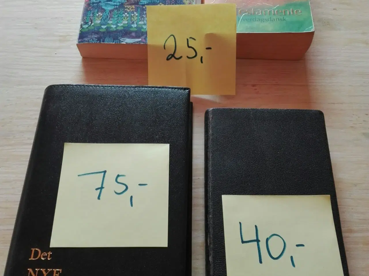 Billede 1 - 2 x Det nye testamente