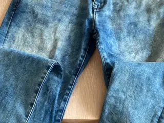 Jeans og t-shirts