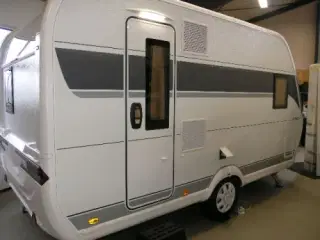 Hobby De Luxe 400 SFe