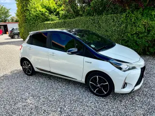 Toyota Yaris 1,5 Hybrid Flavour HVID E-CVT 100HK 5d Trinl. Gear