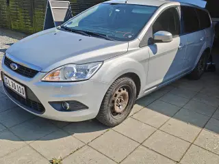 Ford Focus 1.6 benzin