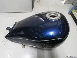 Benzintank, Moto Guzzi Nevada 750