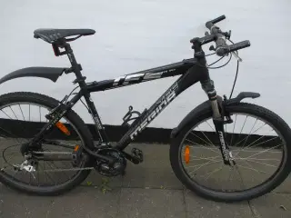 God stand MTB Merida med ny  ny kæder kassette dæk