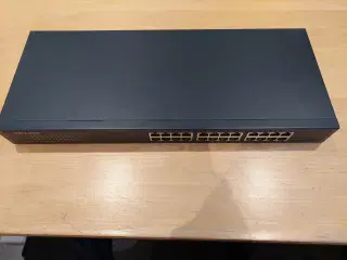 24 port switch 
