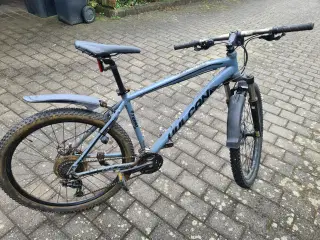 Velkørende Mustang MTB 27,5" med punkterfrie dæk