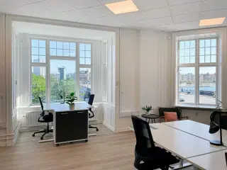 Professionel kontorplads i Regus Christians Brygge