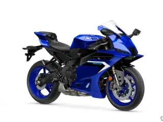 Yamaha YZF R9