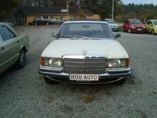 Nys. MB 280SE/116 første fra 1972