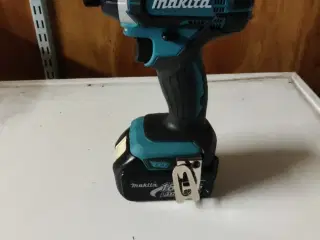 Makita skruemaskine (udlejes)