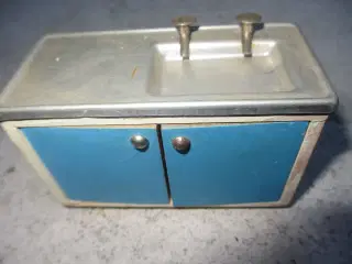 træ dukkehus køkkenbord