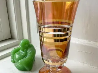 Glaspokal, orange sæbebobleeffekt