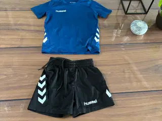 Hummel træningssæt str 104