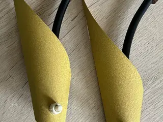 2 vilde lamper – skarpt design og lækker gul farve