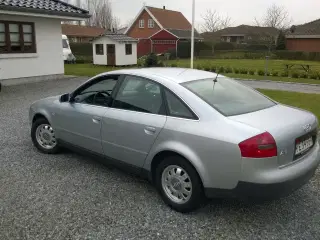 Audi A6 V6 2,4