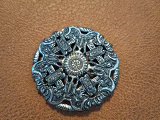 Filigran broche