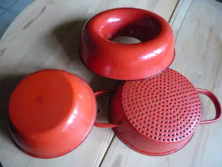 Retro, Madam Rød køkkenting i emalje