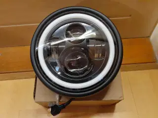Nyt universal 7" LED-forlygte til motorcykel