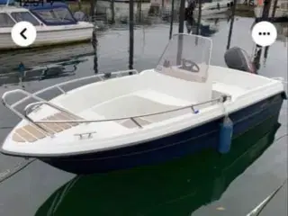 Speedbåd/ styrepultbåd 60 Hk 16 fod